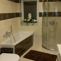 beiges Badezimmer